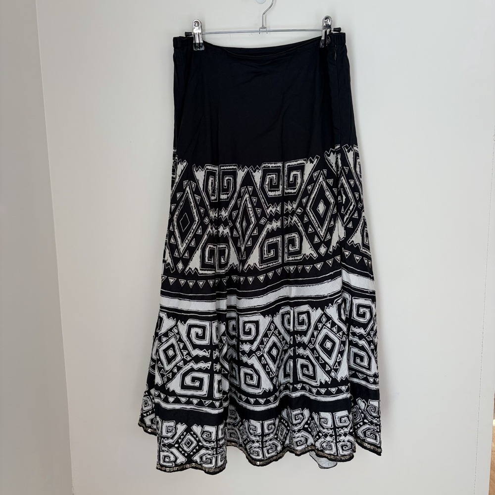 Chicos Skirt Sz 1 Black White Tribal Pattern Cotton A Line Midi Beaded Trim